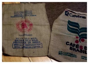Kaffeesäcke aus Jute und Baumwoll/Kunstfaser