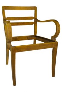 Vintage - vom Stuhl aufwärts: EKARIUS von Moabit, vorher